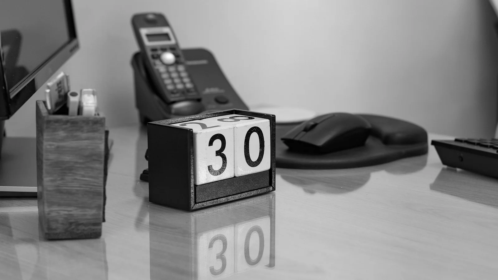 Online Booking vs. Contact Form: Which CTA Fits Your Service Business?